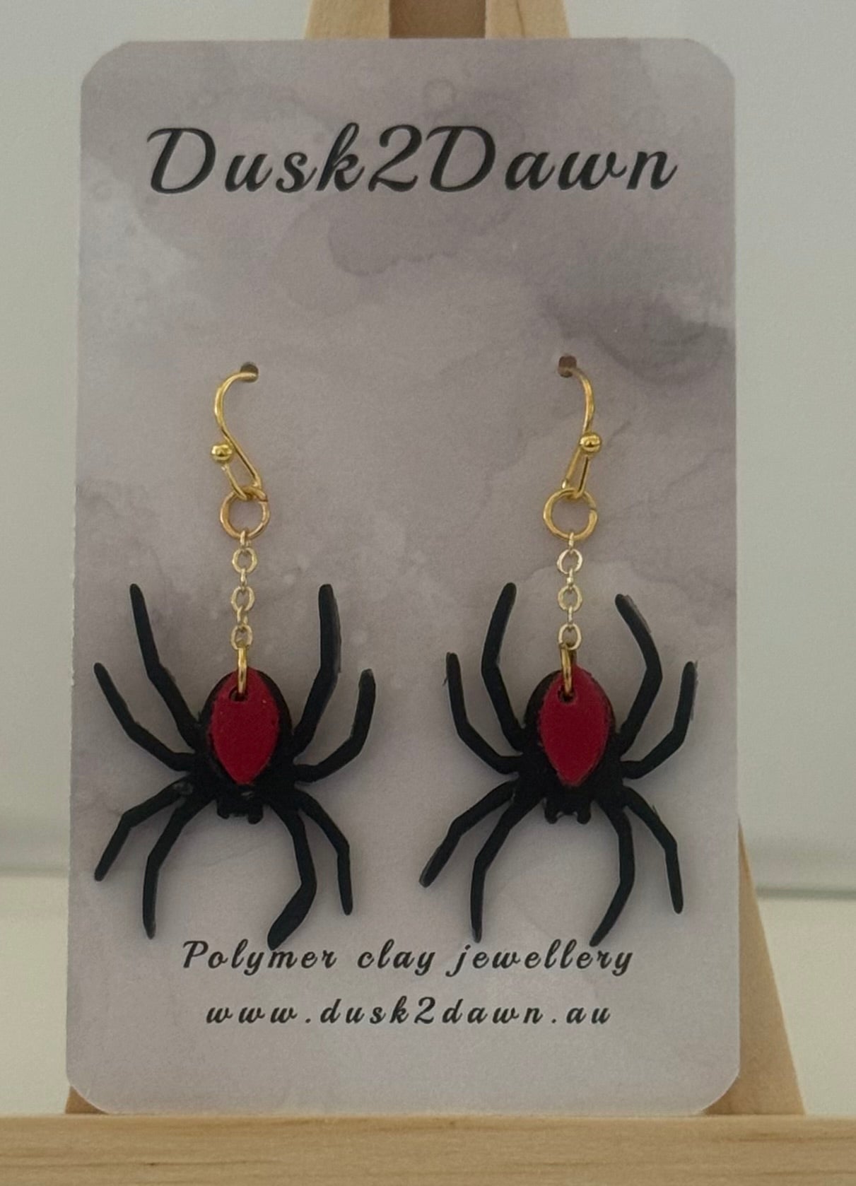 Red back spider hooked dangles- the Halloween collection
